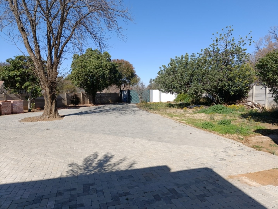 13 Bedroom Property for Sale in Universitas Free State